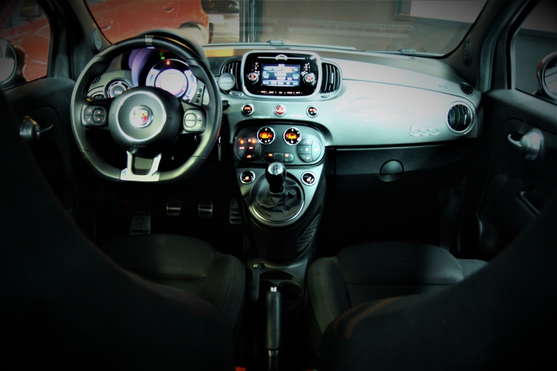 Abarth 595 1,4 T-Jet 145CV * 2017 *