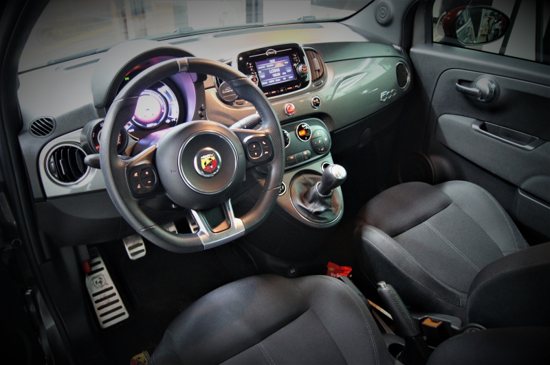 Abarth 595 1,4 T-Jet 145CV * 2017 *
