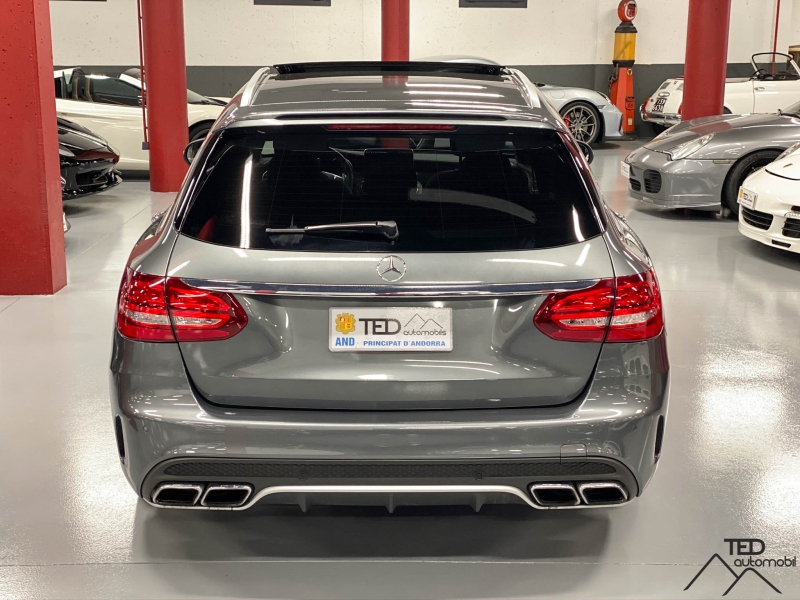 Mercedes C63 S AMG