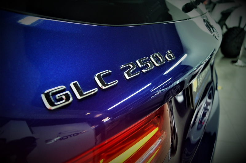 MERCEDES-BENZ GLC 250 D 204CV * AMG * * 4-MATIC * * ПОЛНАЯ КОМПЛЕКТАЦИЯ