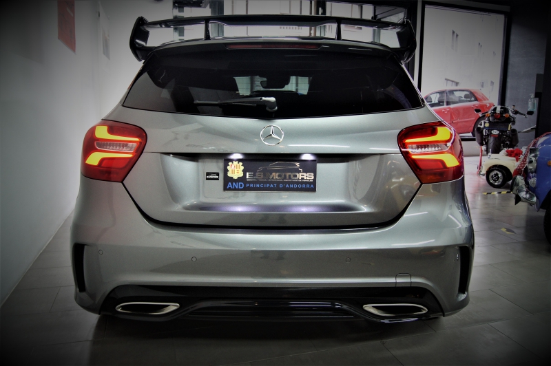 MERCEDES-BENZ A250 SPORT PETRONAS EDITION 218CV * ПАКЕТ AMG * ПАКЕТ НОЧНОЙ * 7G TRONIC *