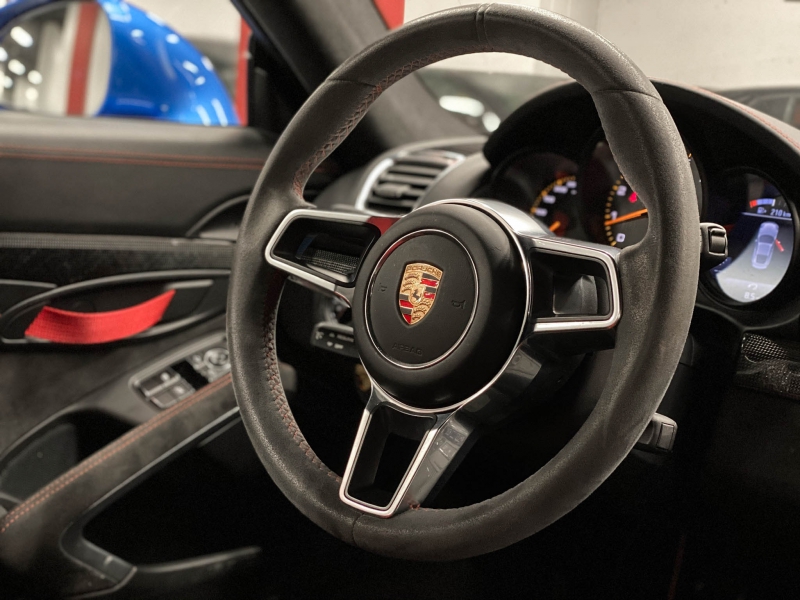 Porsche GT4 Cayman II 385CV