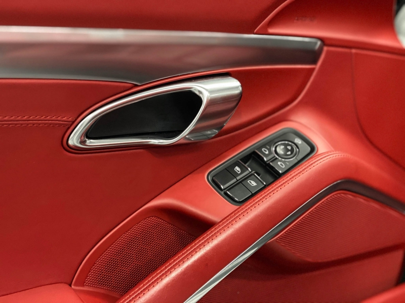 Porsche Boxster 265cv