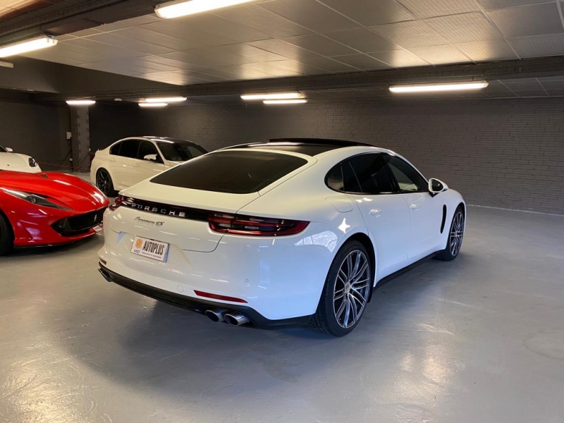Porsche Panamera 4.0V8 Diesel 400CV