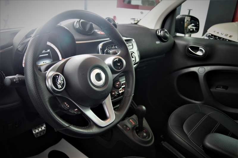 SMART FORTWO PASSION 90CV * АВТОМАТИЧЕСКИЙ *