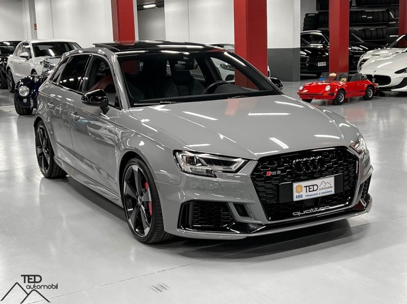 Audi RS3 400CV Полная команда