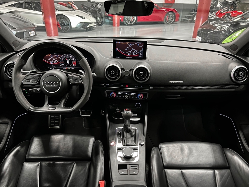 Audi RS3 400CV Полная команда