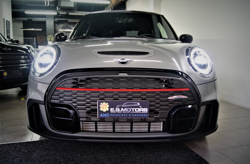 Mini John Cooper Works 231cv 8vel. * Лист *