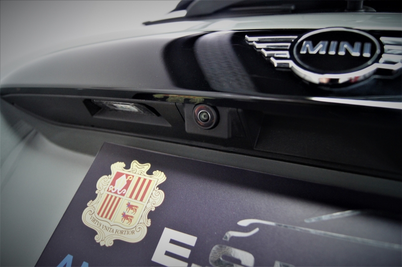 Mini John Cooper Works 231cv 8vel. * Лист *
