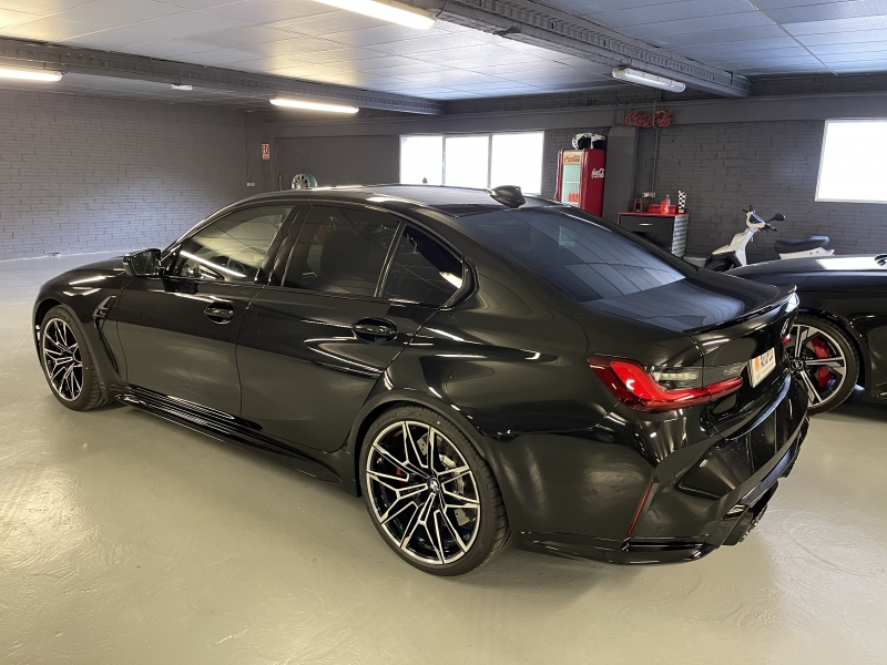 BMW M3 КОНКУРИРУЕТ «XDRIVE»