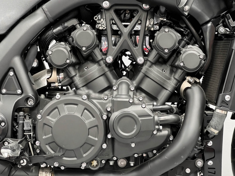 60-летие Yamaha VMAX
