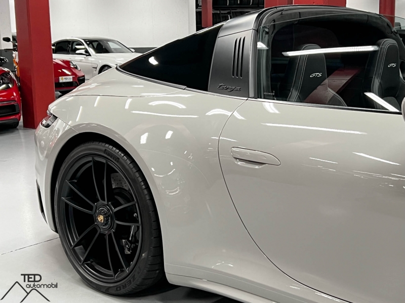Porsche 911 992 Targa Carrera 4 GTS 480CV
