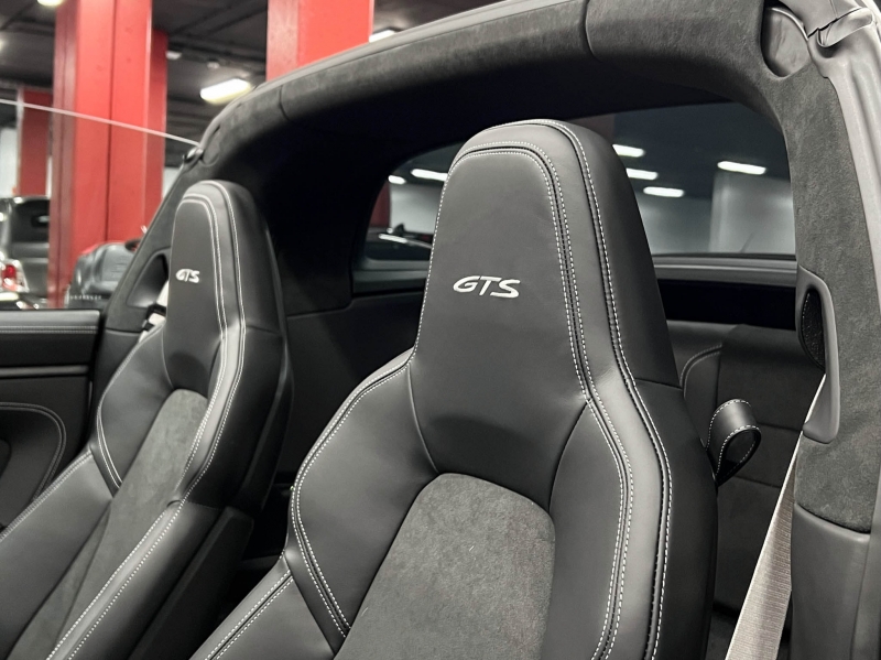 Porsche 911 992 Targa Carrera 4 GTS 480CV