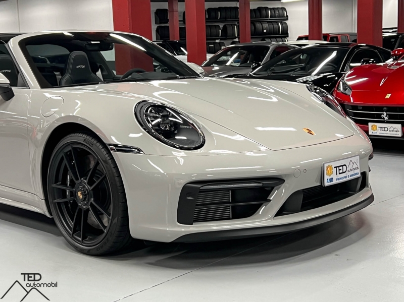 Porsche 911 992 Targa Carrera 4 GTS 480CV
