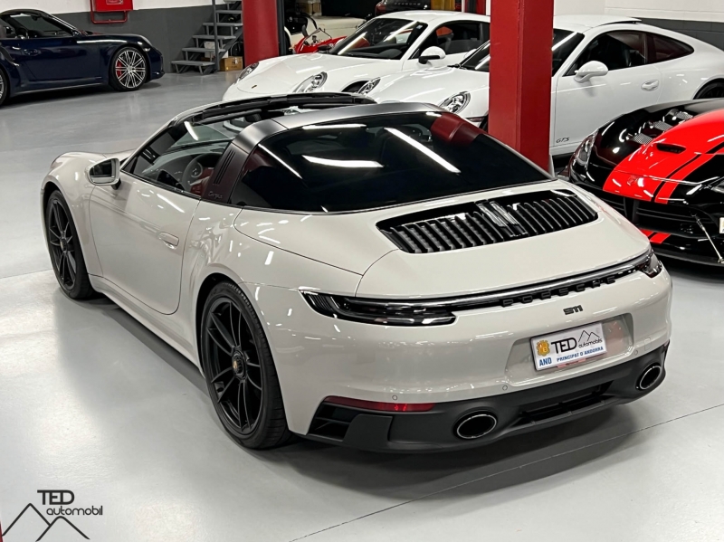 Porsche 911 992 Targa Carrera 4 GTS 480CV