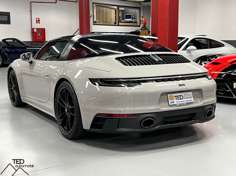 Porsche 911 992 Targa Carrera 4 GTS 480CV