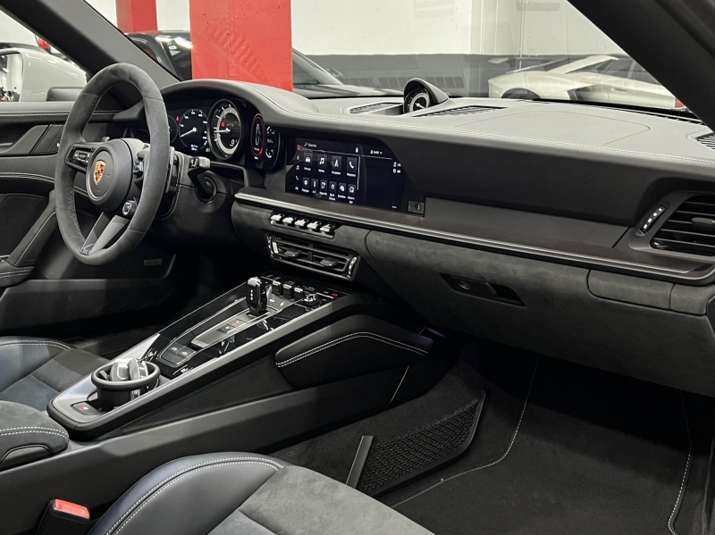 Porsche 911 992 Targa Carrera 4 GTS 480CV