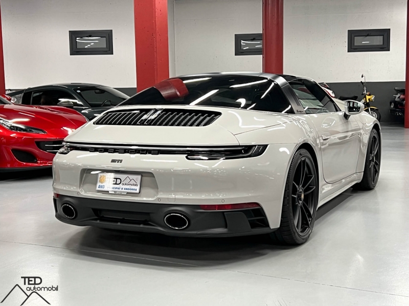 Porsche 911 992 Targa Carrera 4 GTS 480CV