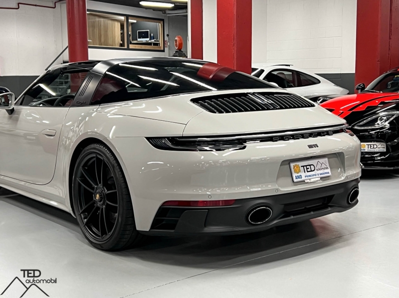 Porsche 911 992 Targa Carrera 4 GTS 480CV