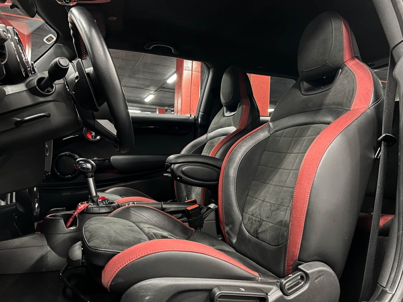 Mini John Cooper Works 231CV