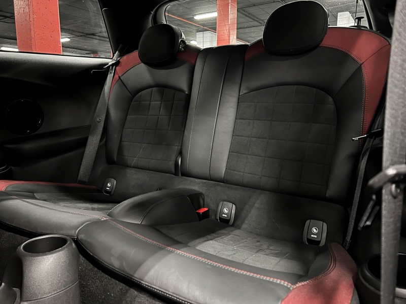Mini John Cooper Works 231CV