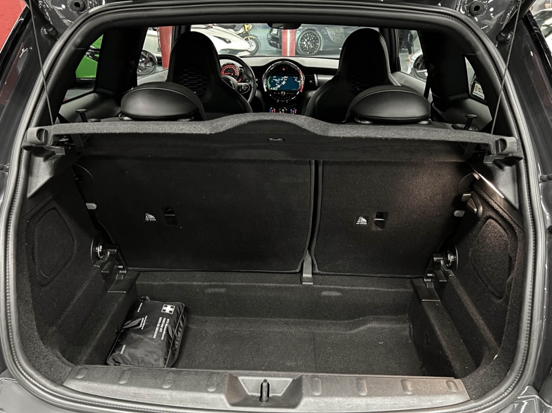 Mini John Cooper Works 231CV