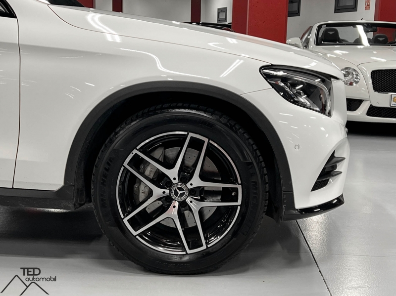 Мерседес GLC 250 4 Matic 211cv Камера 360