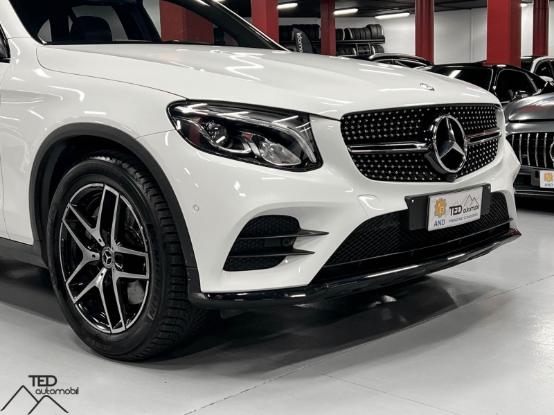 Мерседес GLC 250 4 Matic 211cv Камера 360