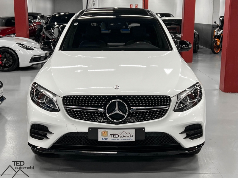 Мерседес GLC 250 4 Matic 211cv Камера 360