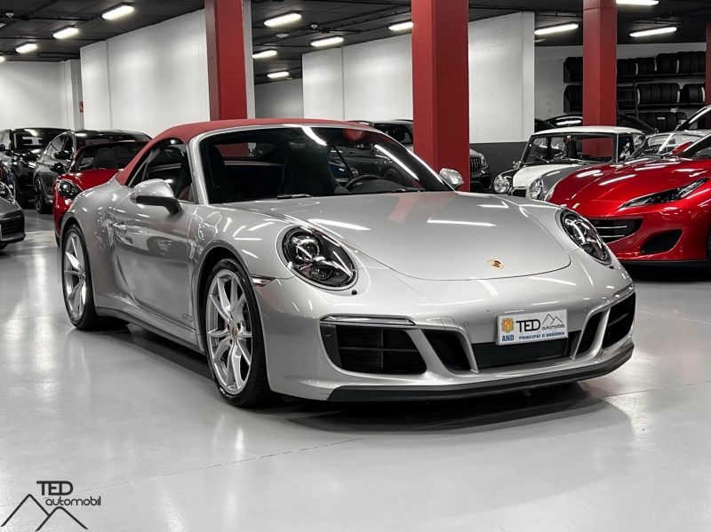 Porsche 911 Carrera 4 GTS 991.2 Кабриолет 450CV