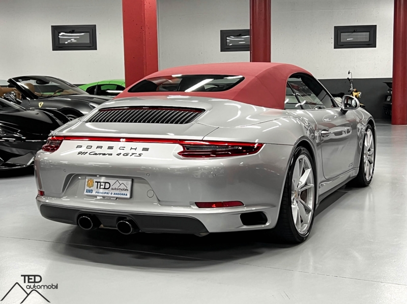 Porsche 911 Carrera 4 GTS 991.2 Кабриолет 450CV