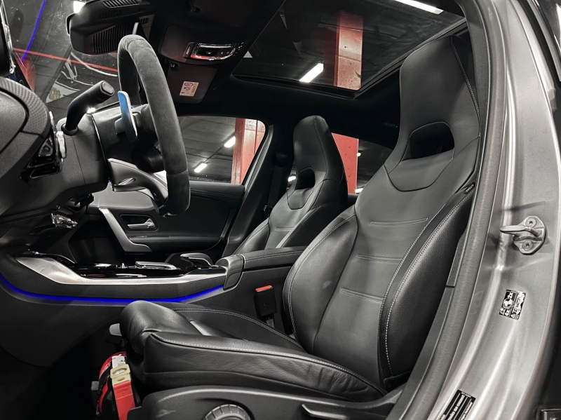 Mercedes A45S AMG 421CV
