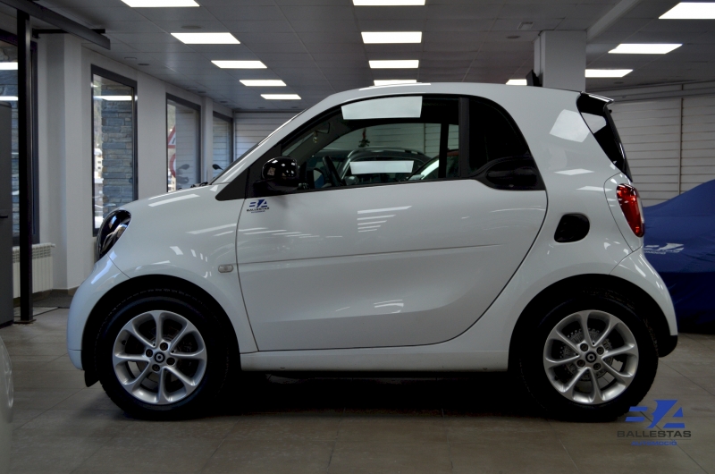 Smart Fortwo очень оснащен 71cv