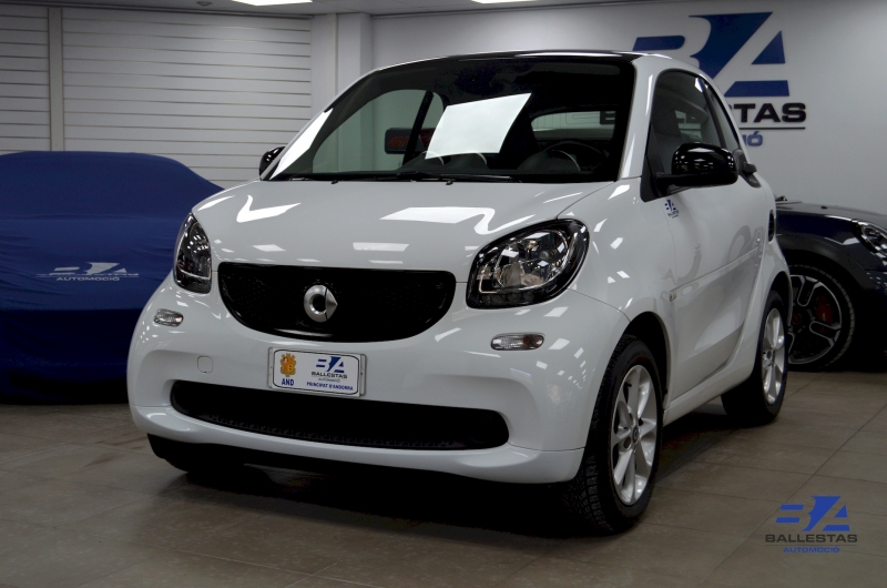 Smart Fortwo очень оснащен 71cv