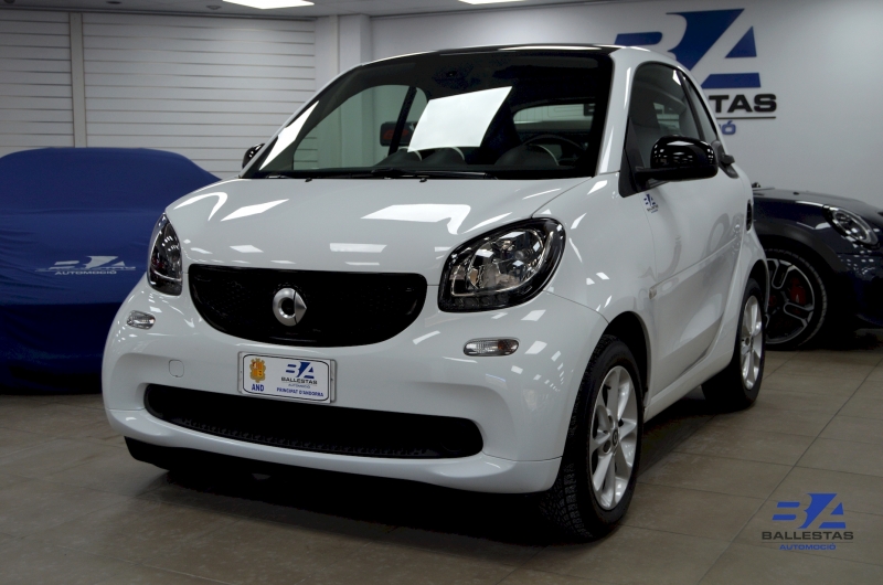 Smart Fortwo очень оснащен 71cv