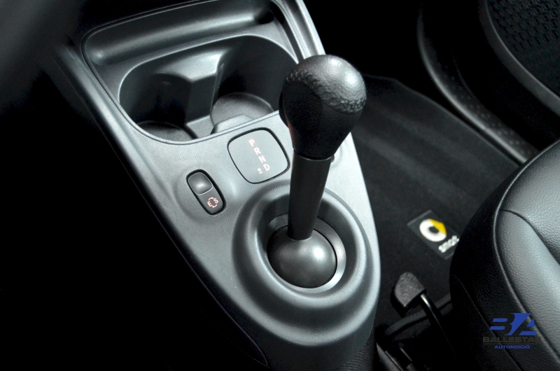 Smart Fortwo очень оснащен 71cv