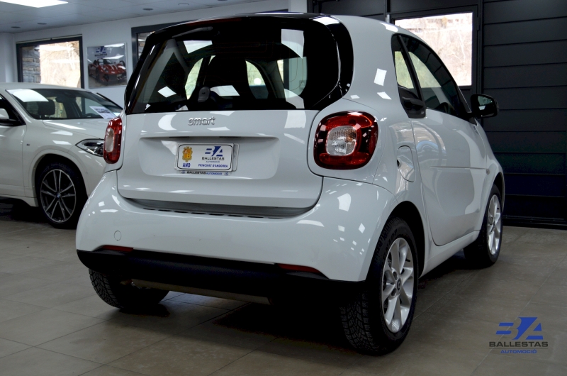 Smart Fortwo очень оснащен 71cv