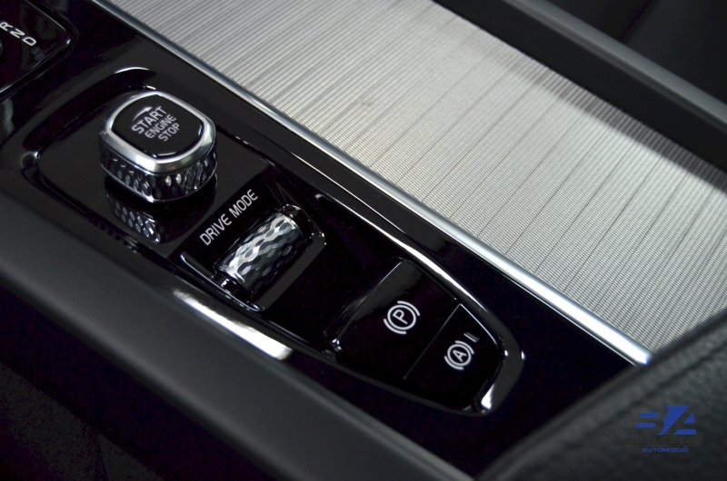 Volvo XC60 AWD