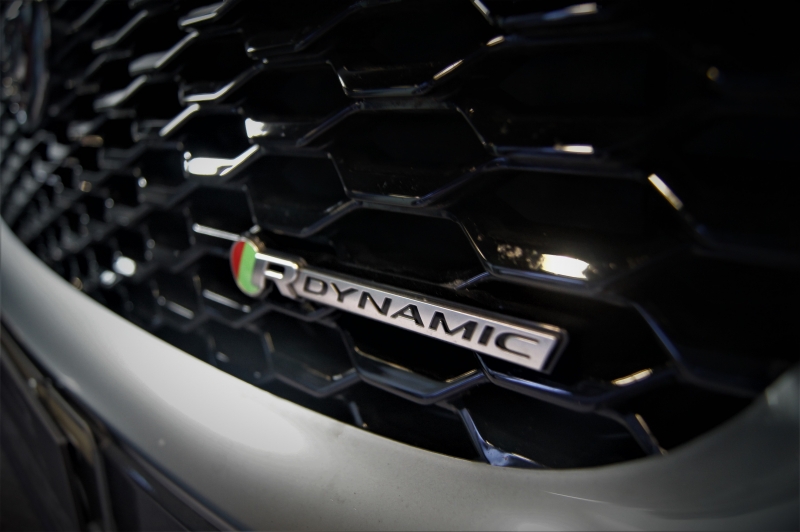 Jaguar E-Pace 2.0 R-Dynamic P250 249CV * 4x4 * * Бензин *