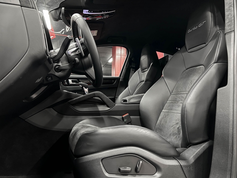 Porsche Cayenne Coupe Turbo GT 640CV Ceramics