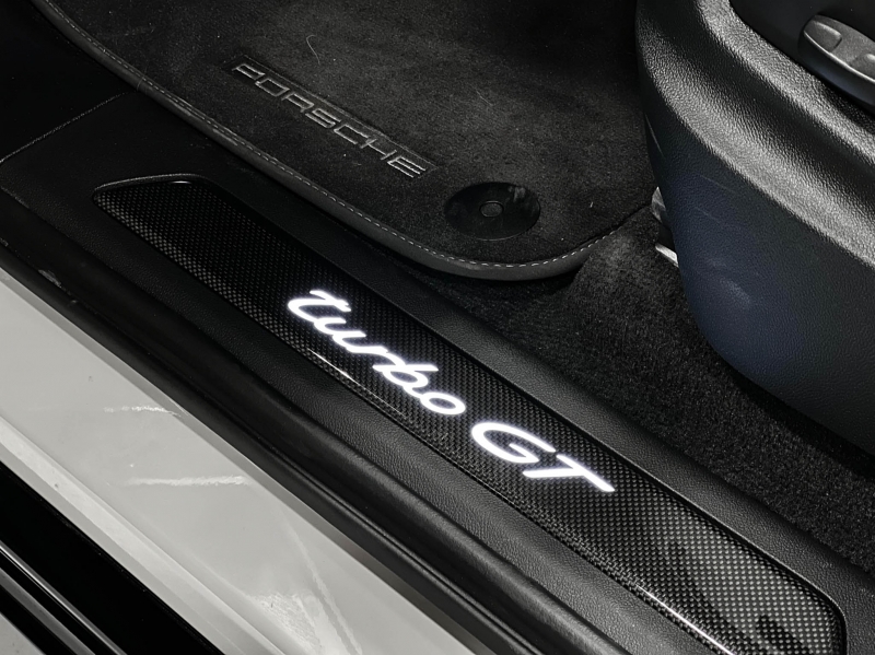 Porsche Cayenne Coupe Turbo GT 640CV Ceramics