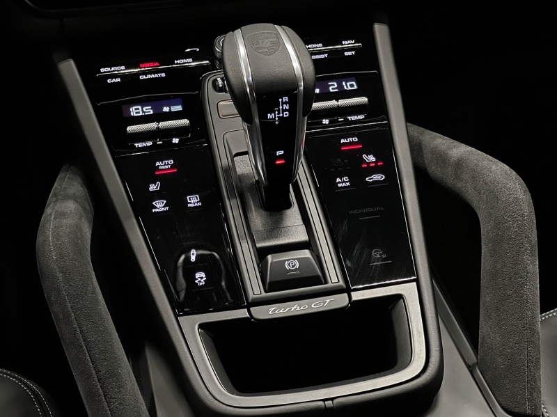 Porsche Cayenne Coupe Turbo GT 640CV Ceramics
