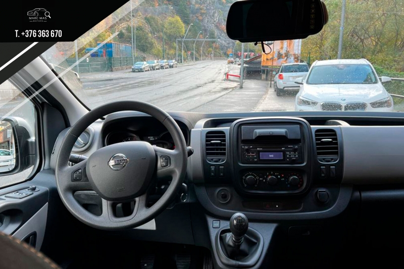 Nissan NV300