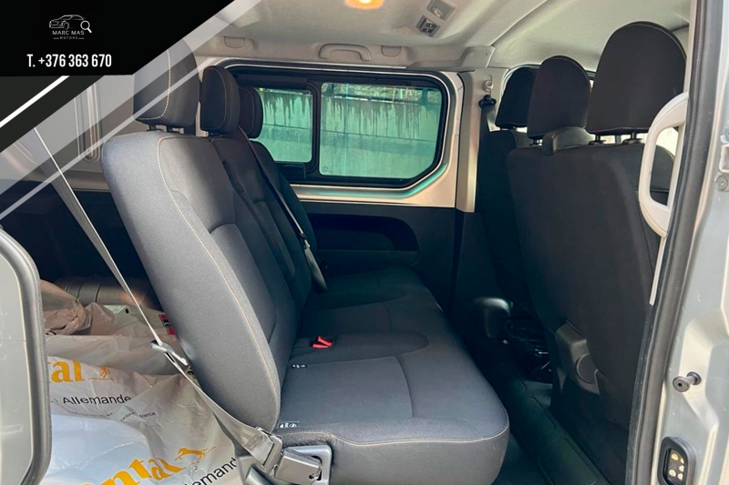 Nissan NV300