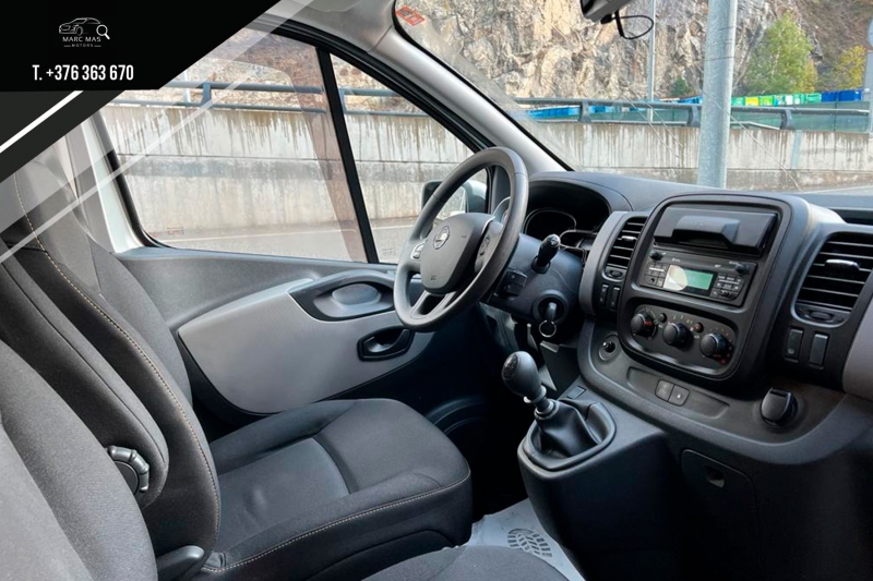 Nissan NV300