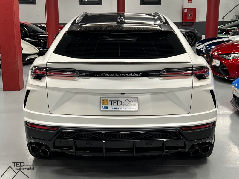 Lamborghini Urus 650cv
