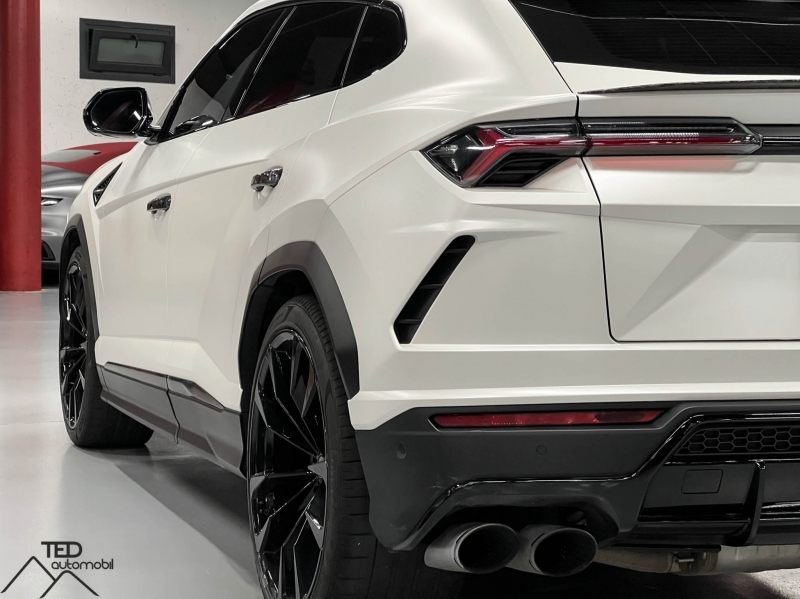 Lamborghini Urus 650cv