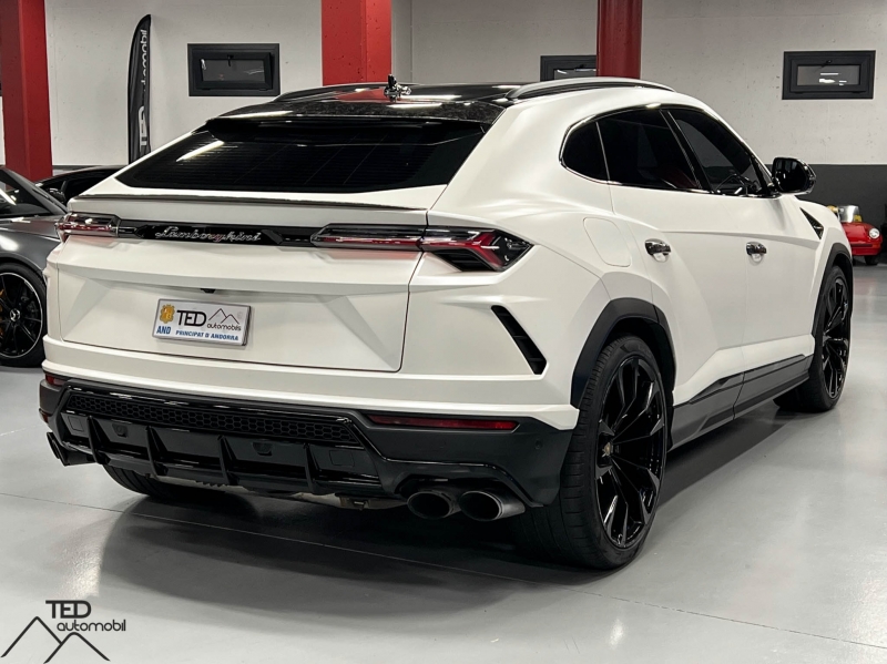 Lamborghini Urus 650cv