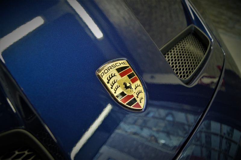 Porsche 911 992 GT3 Touring 510cv * Лист *