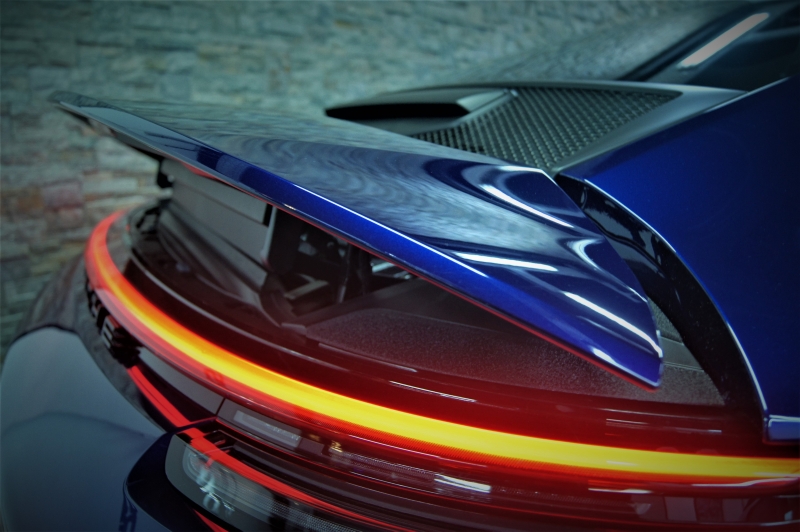 Porsche 911 992 GT3 Touring 510cv * Лист *